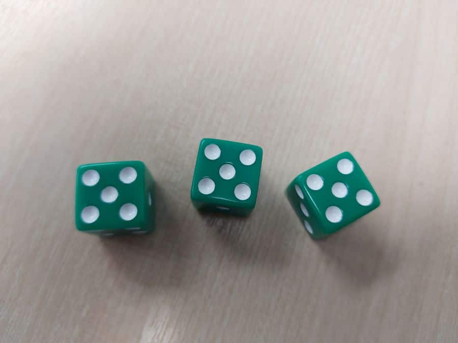 First to 3 dice game for 3 dice