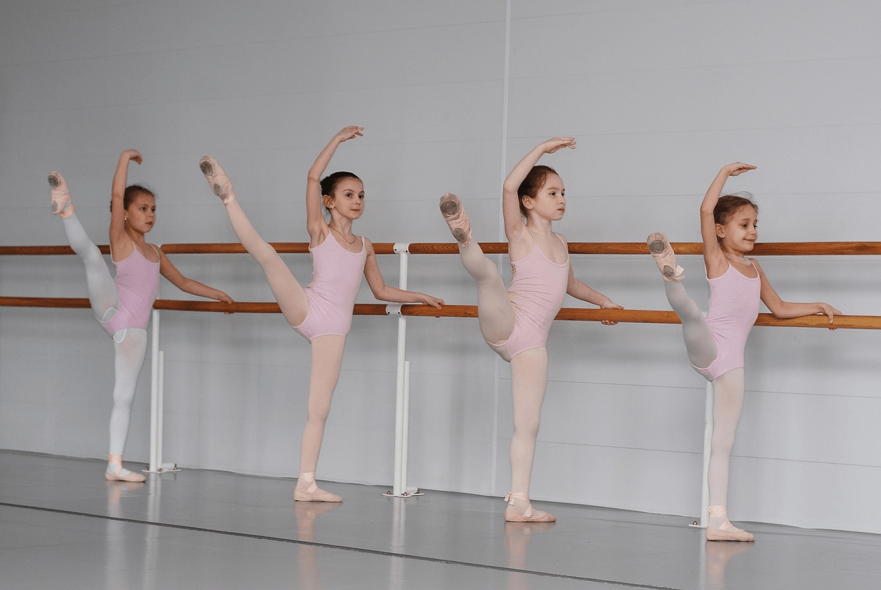 young girls ballet dancing